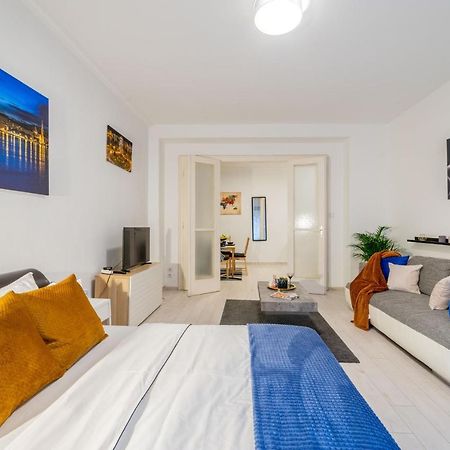 Del Mar Apartment Budapest Bagian luar foto