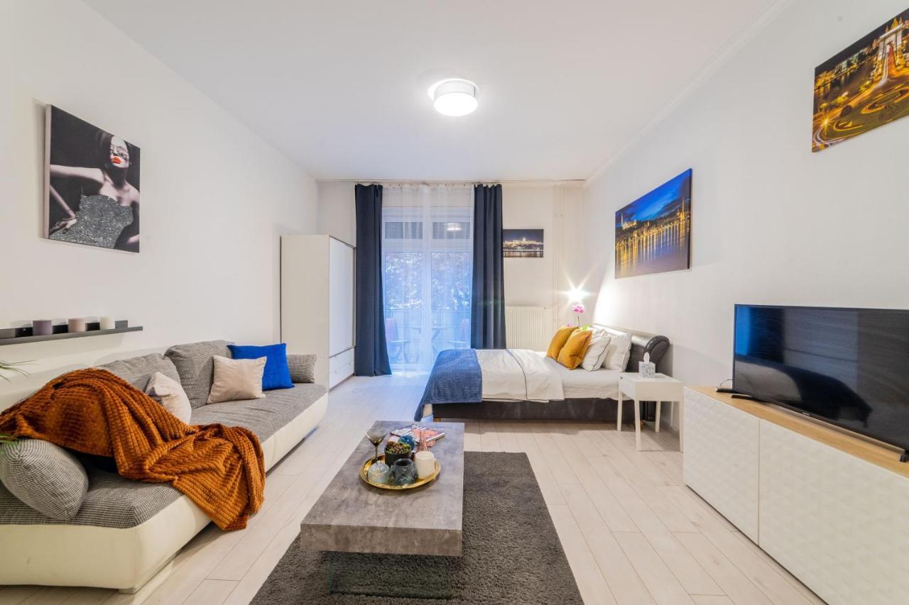Del Mar Apartment Budapest Bagian luar foto