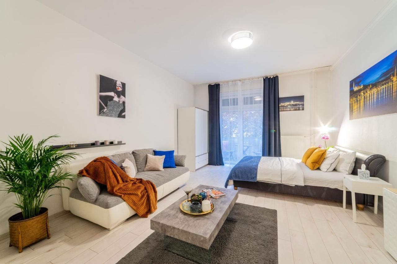 Del Mar Apartment Budapest Bagian luar foto